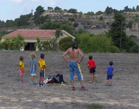 lanzando boomerangs con otros